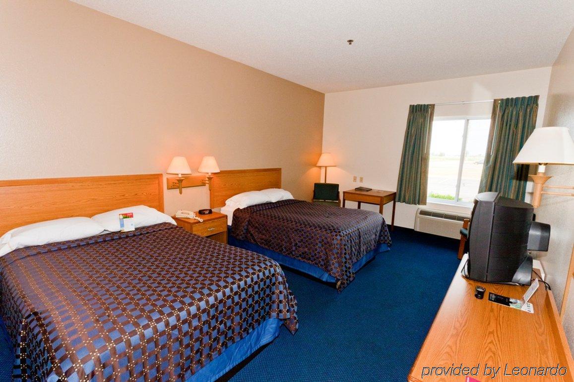 Red Roof Inn Clyde Rom bilde